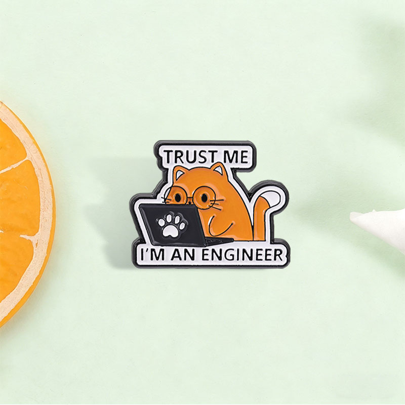 Laptop Accessories Design - 나는 엔지니어다라는 문구가 있는 에나멜 핀,